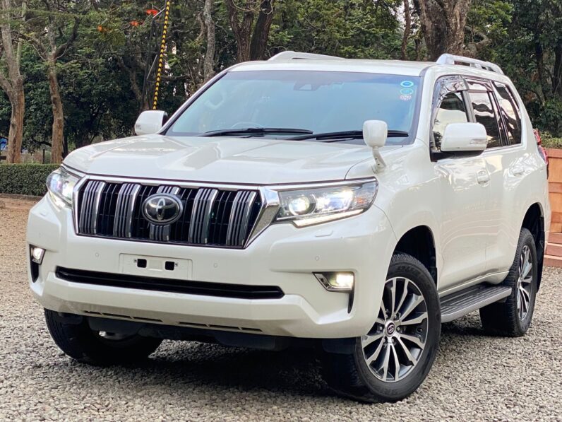 
								Toyota Land Cruiser Prado TX full									