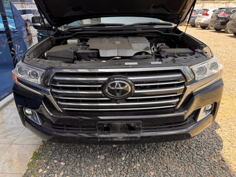 
								Land Cruiser 200 ZX full									