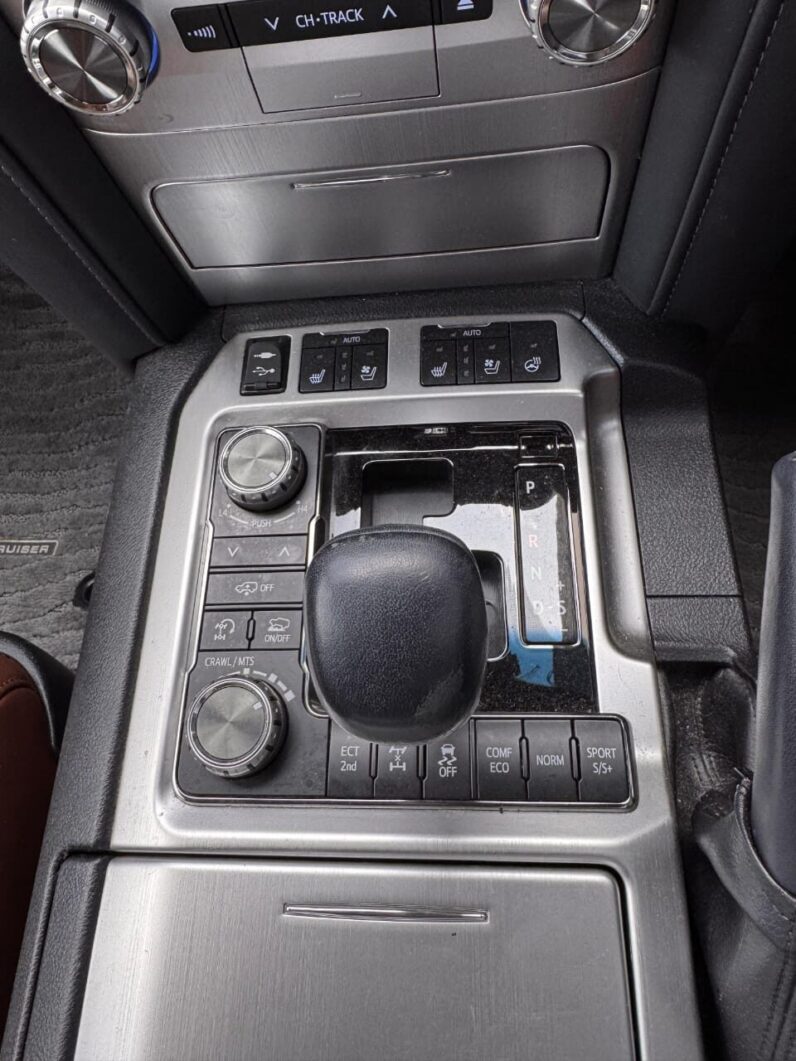 
								Land Cruiser 200 ZX full									