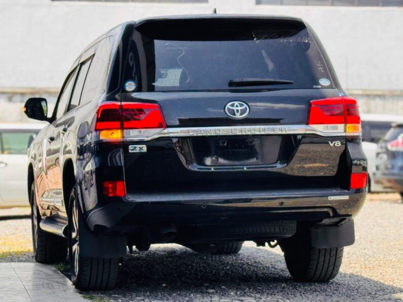 
								Land Cruiser 200 ZX full									