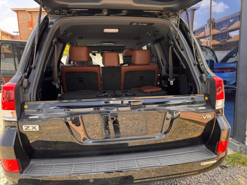 
								Land Cruiser 200 ZX full									