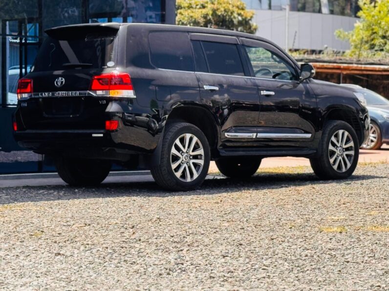 
								Land Cruiser 200 ZX full									