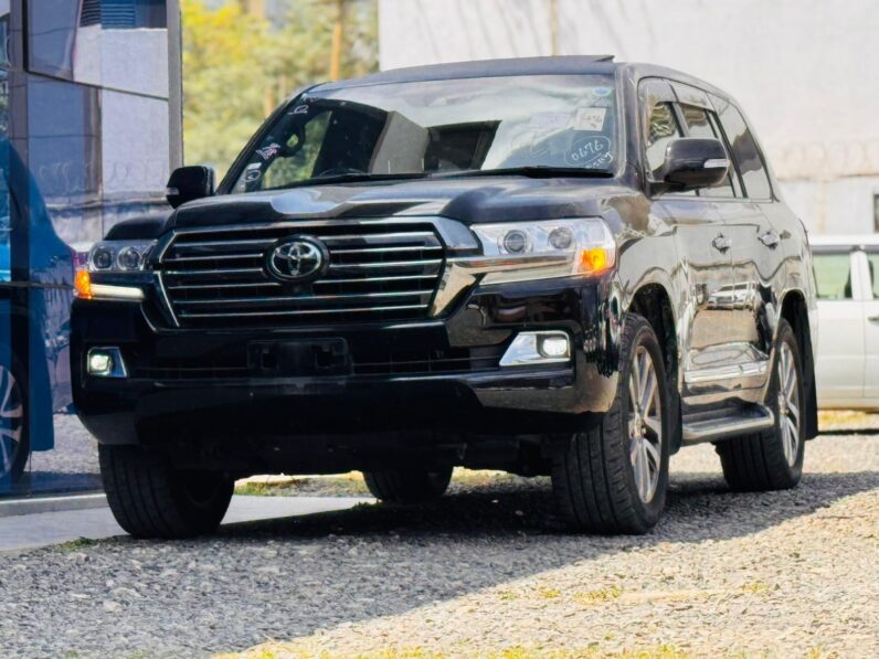 
								Land Cruiser 200 ZX full									