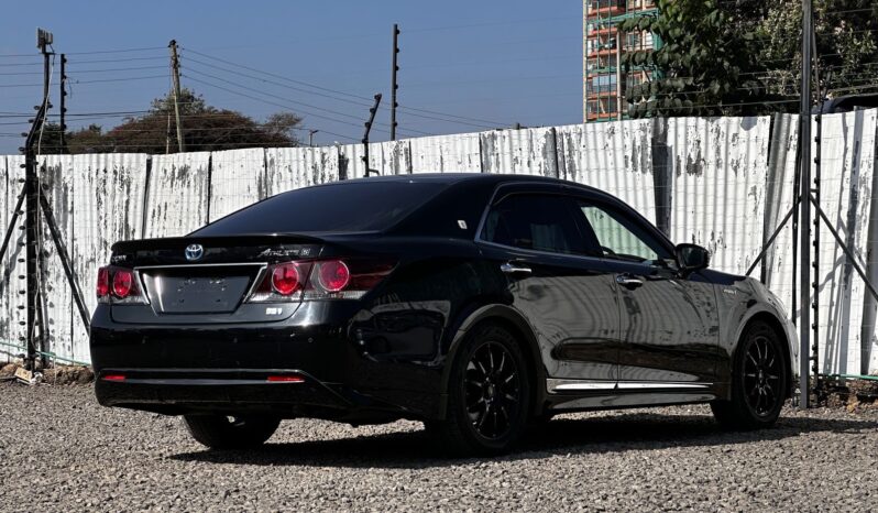 
								Toyota Crown Athelete S full									