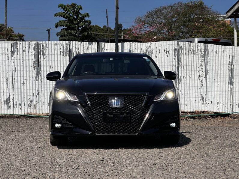 
								Toyota Crown Athelete S full									