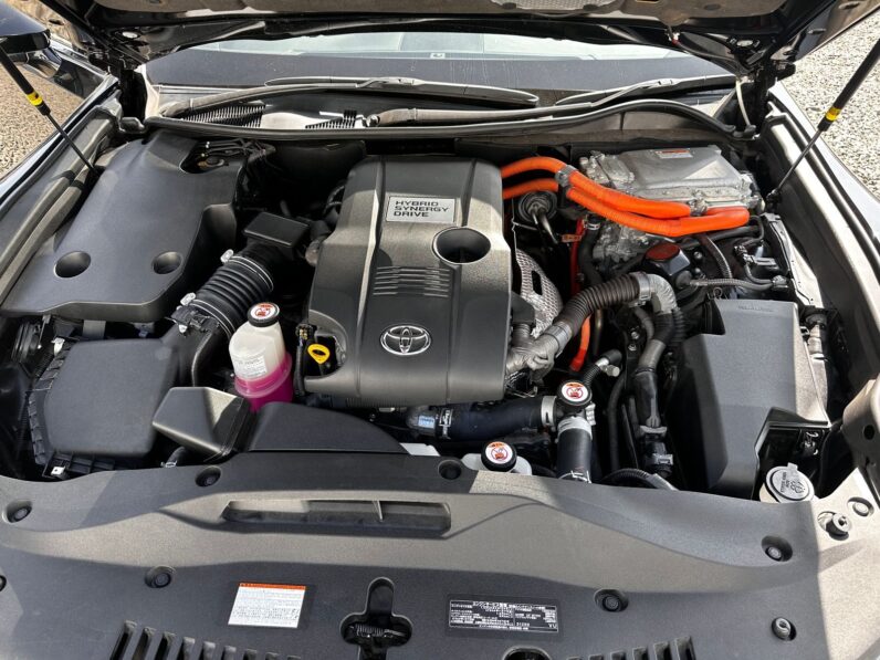 
								Toyota Crown Athelete S full									