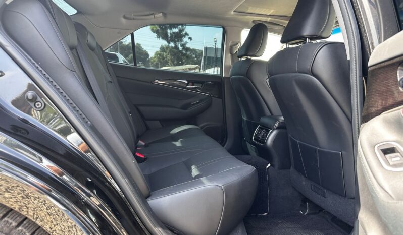 
								Toyota Crown Athelete S full									