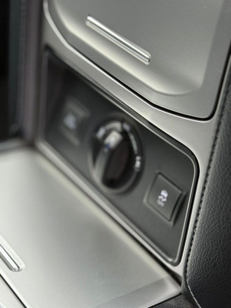 
								Toyota Prado TX full									