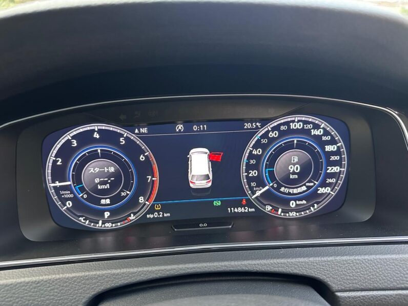 
								Volkswagen Golf full									