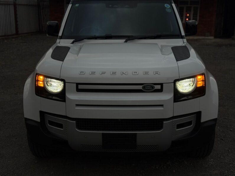 
								Land Rover Defender 110 full									