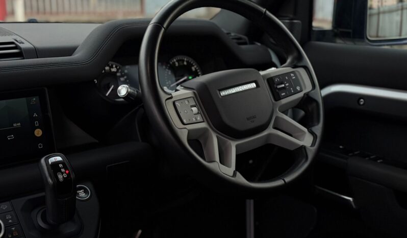 
								Land Rover Defender 110 full									