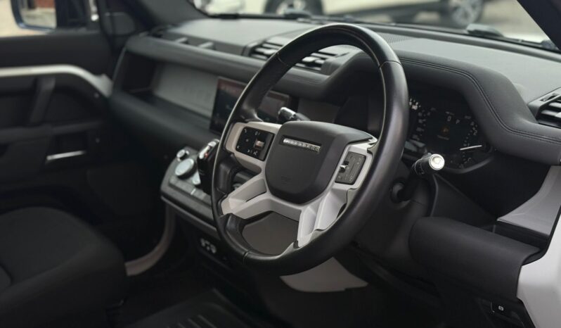 
								Land Rover Defender 110 full									