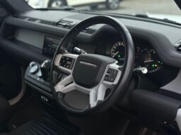 Land Rover Defender 110