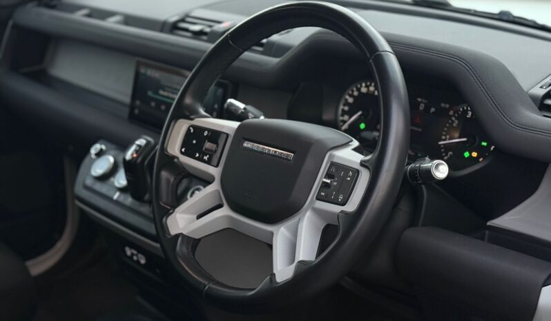 
								Land Rover Defender 110 full									