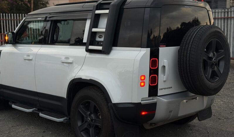 
								Land Rover Defender 110 full									