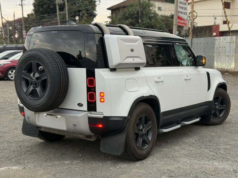 
								Land Rover Defender 110 full									