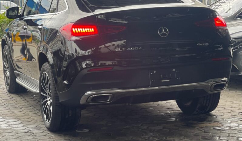 
								Mercedes Benz GLE 400d full									