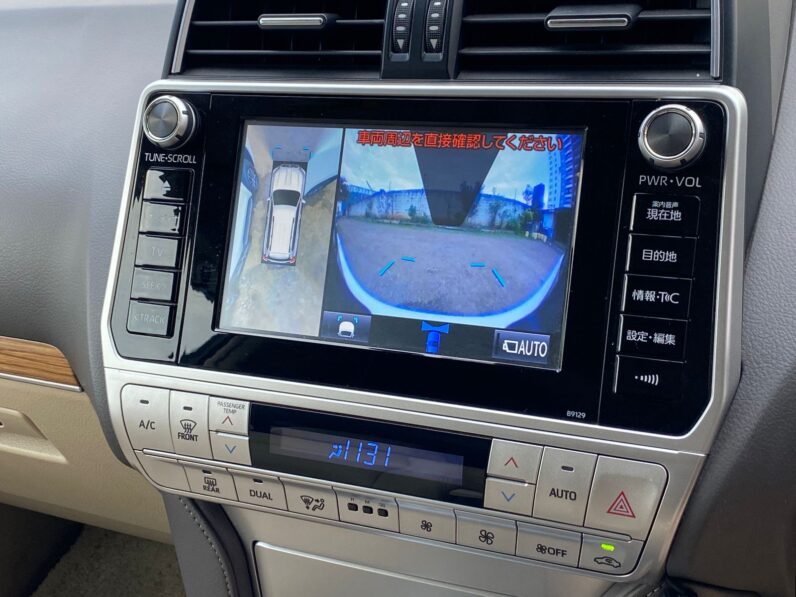 
								Toyota Land Cruiser Prado TX full									