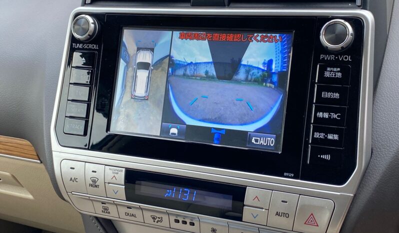 
								Toyota Land Cruiser Prado TX full									