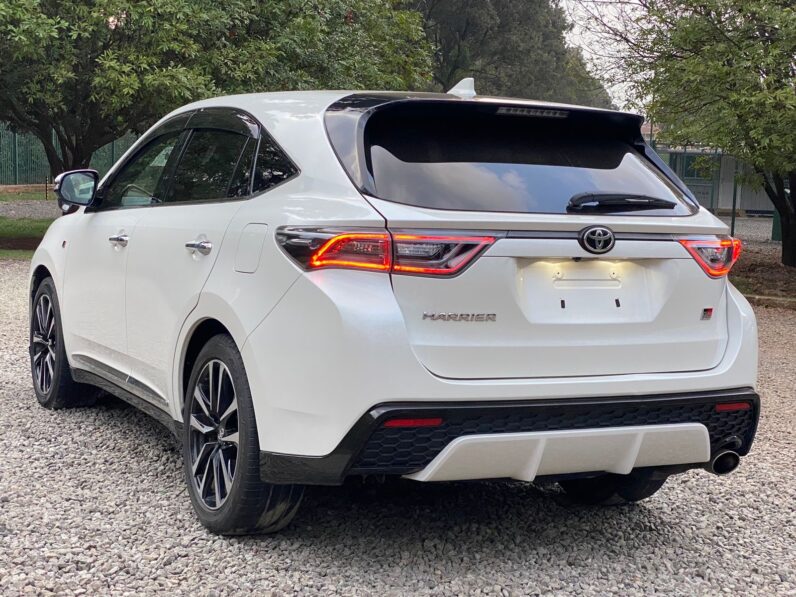 
								Toyota Harrier GR full									