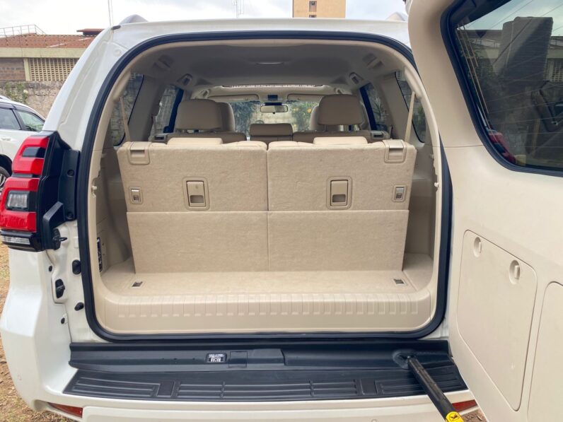 
								Toyota Land Cruiser Prado TX full									