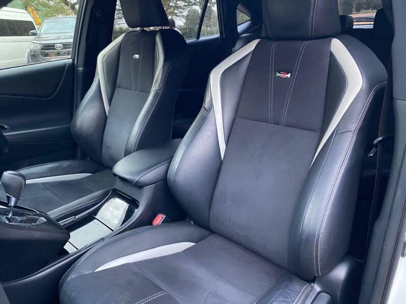 
								Toyota Harrier GR full									