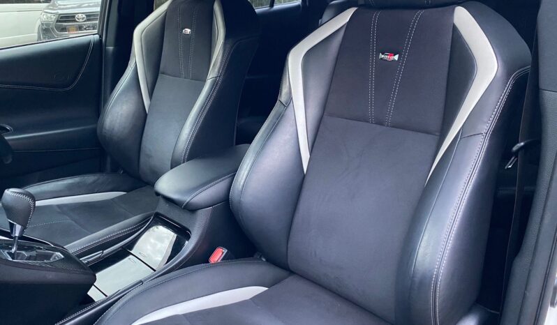 
								Toyota Harrier GR full									