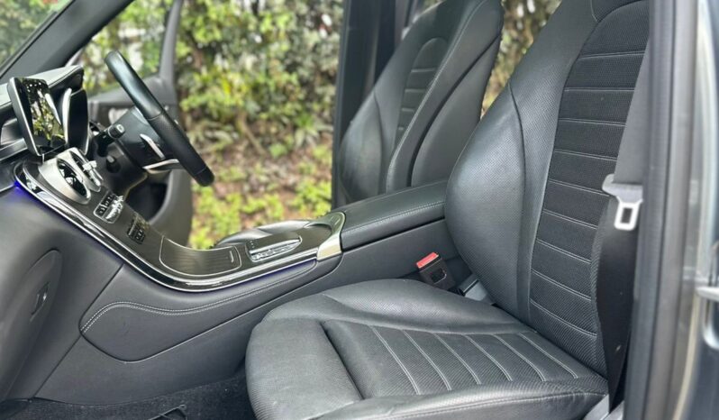 
								Mercedes Benz GLC 300 full									