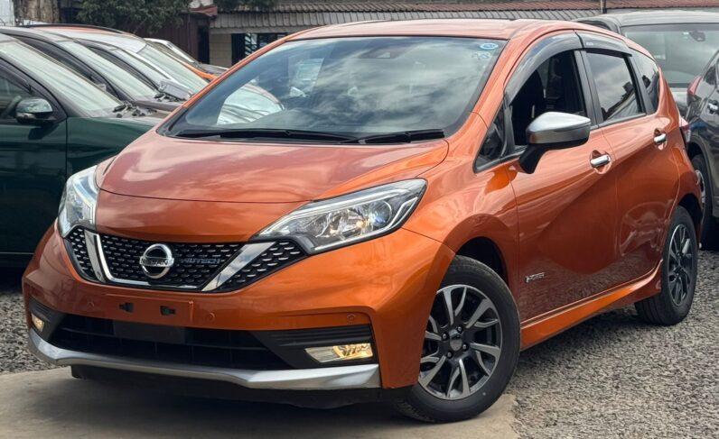 
								Nissan Note full									