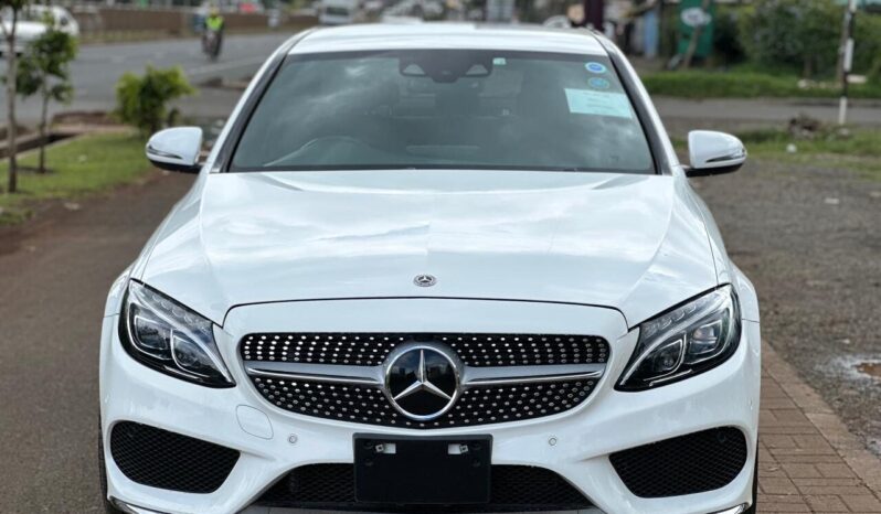 
								Mercedes Benz C200 full									