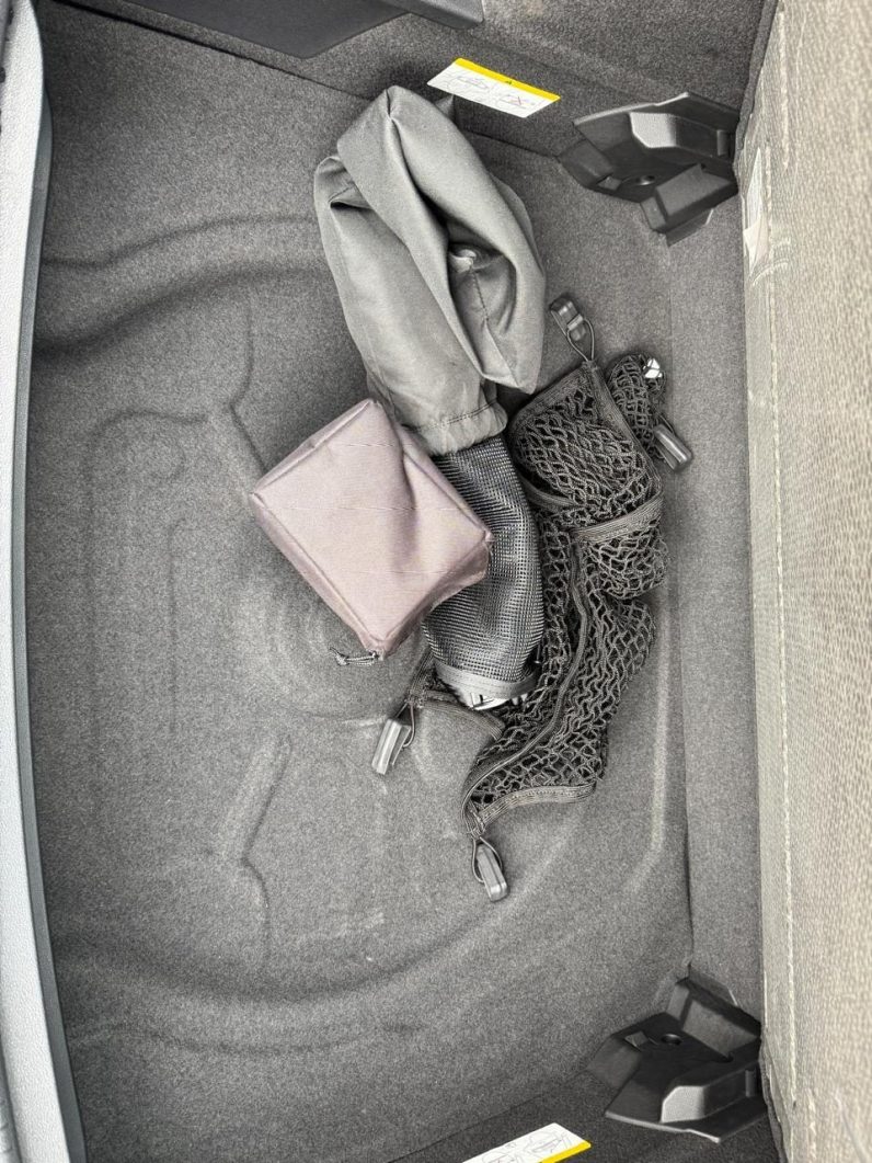 
								Volkswagen Tiguan R-line full									