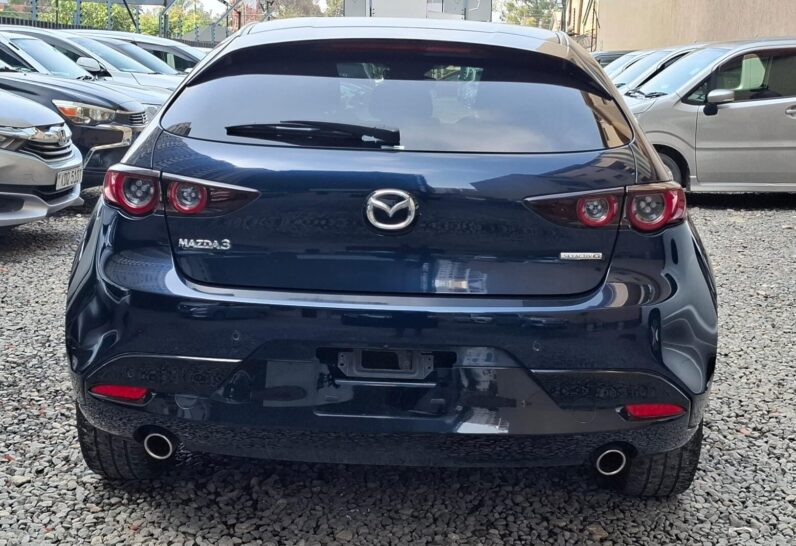 
								Mazda 3 full									