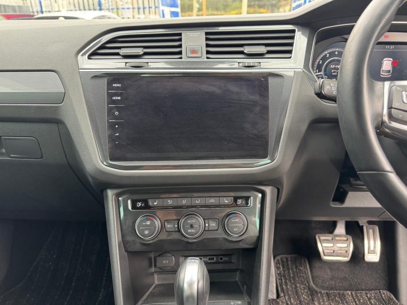 
								Volkswagen Tiguan R-line full									