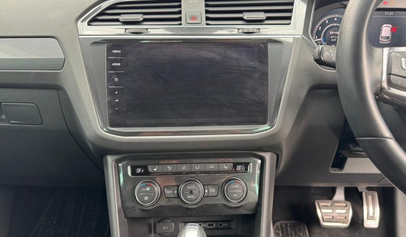 
								Volkswagen Tiguan R-line full									