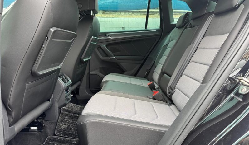 
								Volkswagen Tiguan R-line full									