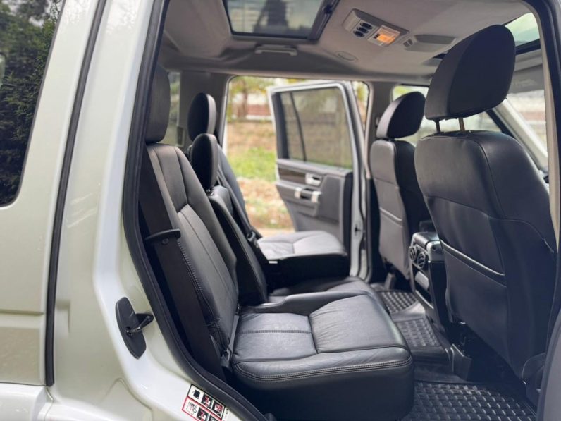 
								Land Rover Discovery full									