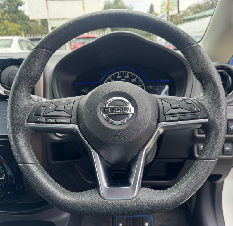 
								Nissan Note Epower full									