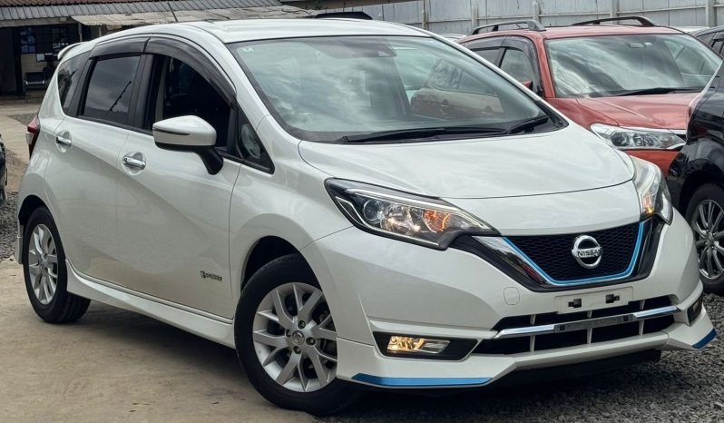 
								Nissan Note Epower full									