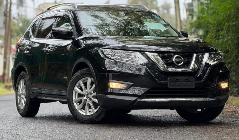 
								Nissan X-trail full									