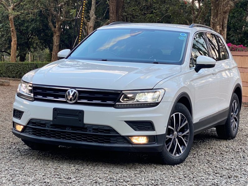
								Volkswagen Tiguan full									