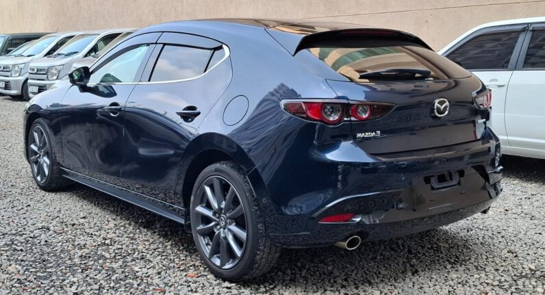 
								Mazda 3 full									