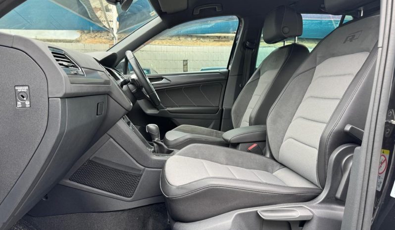 
								Volkswagen Tiguan R-line full									