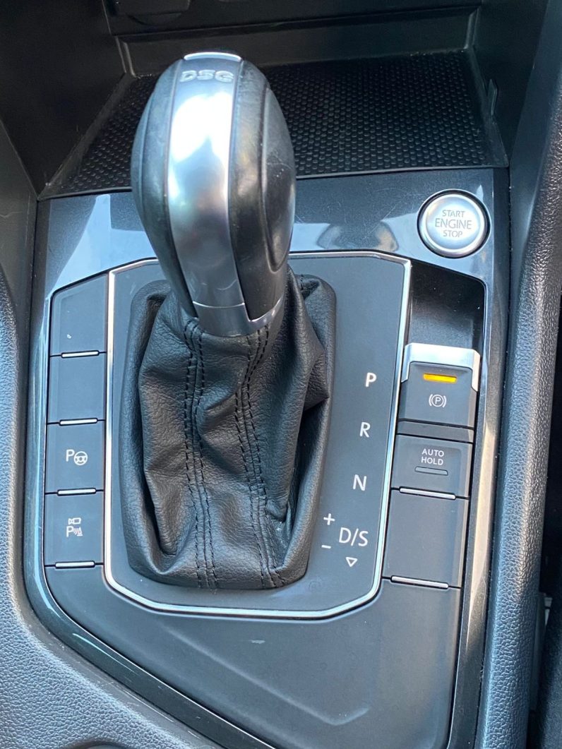 
								Volkswagen Tiguan full									