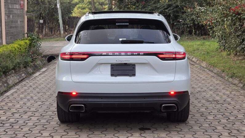 
								Porsche Cayenne full									