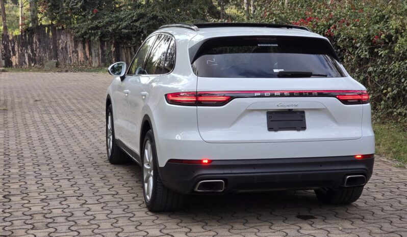 
								Porsche Cayenne full									