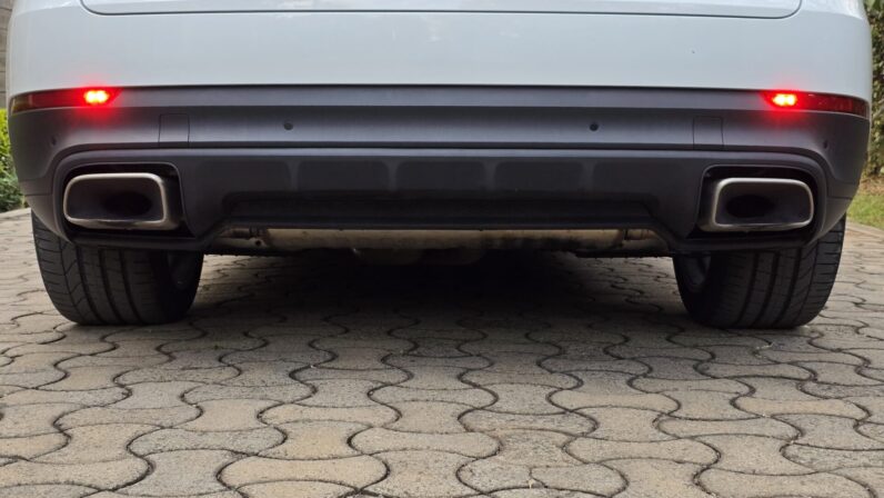 
								Porsche Cayenne full									