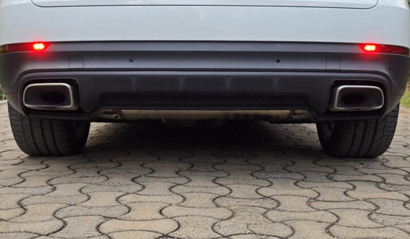 
								Porsche Cayenne full									