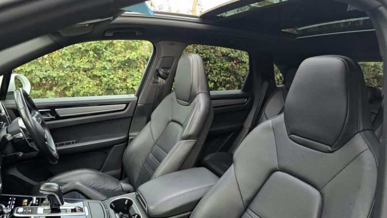 
								Porsche Cayenne full									