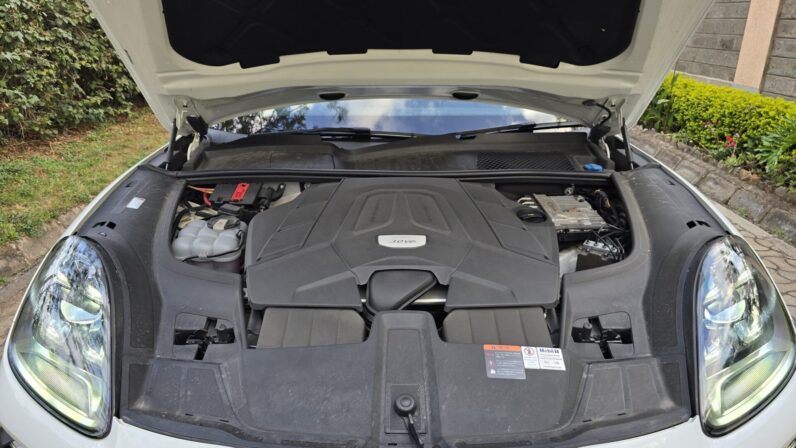 
								Porsche Cayenne full									