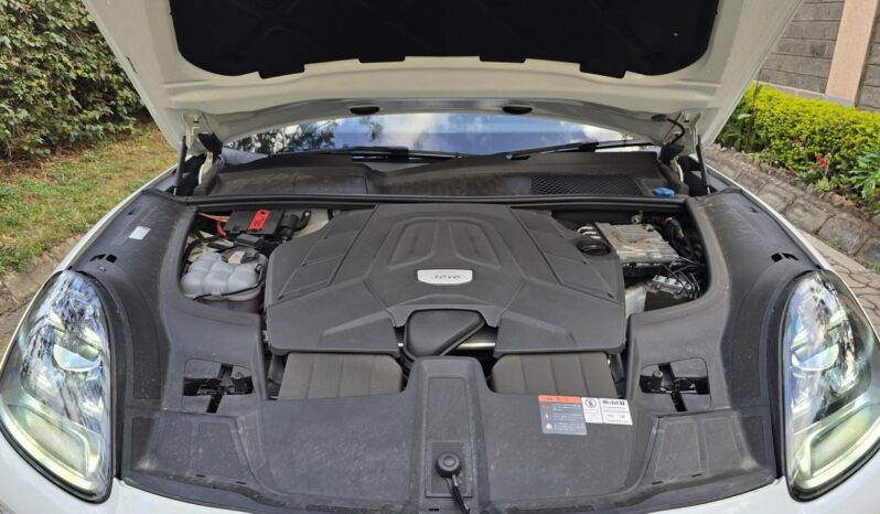 
								Porsche Cayenne full									